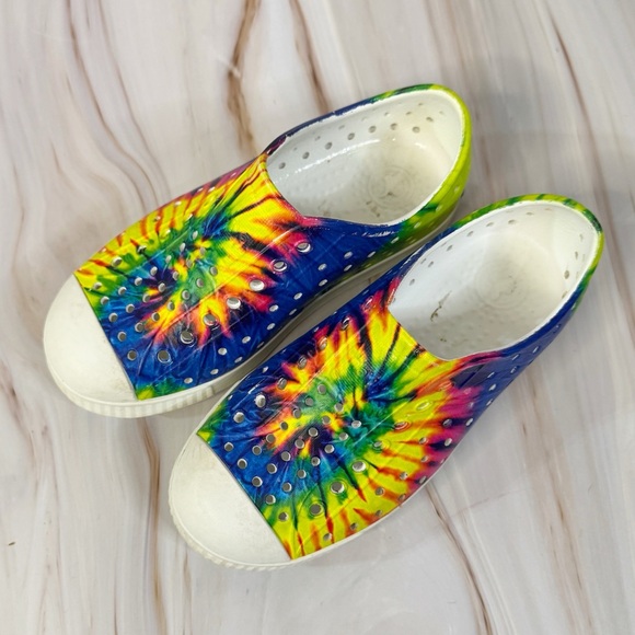 Native Kids Tie-Dye Water Shoes - Multicolor. Good. Condition. Size 12 - Picture 1 of 6
